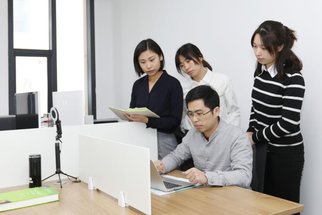 //news.hanguowm.net/__local/7/0A/0C/96582724B154AE80E4A963FA26D_EDD96398_BDC13.png